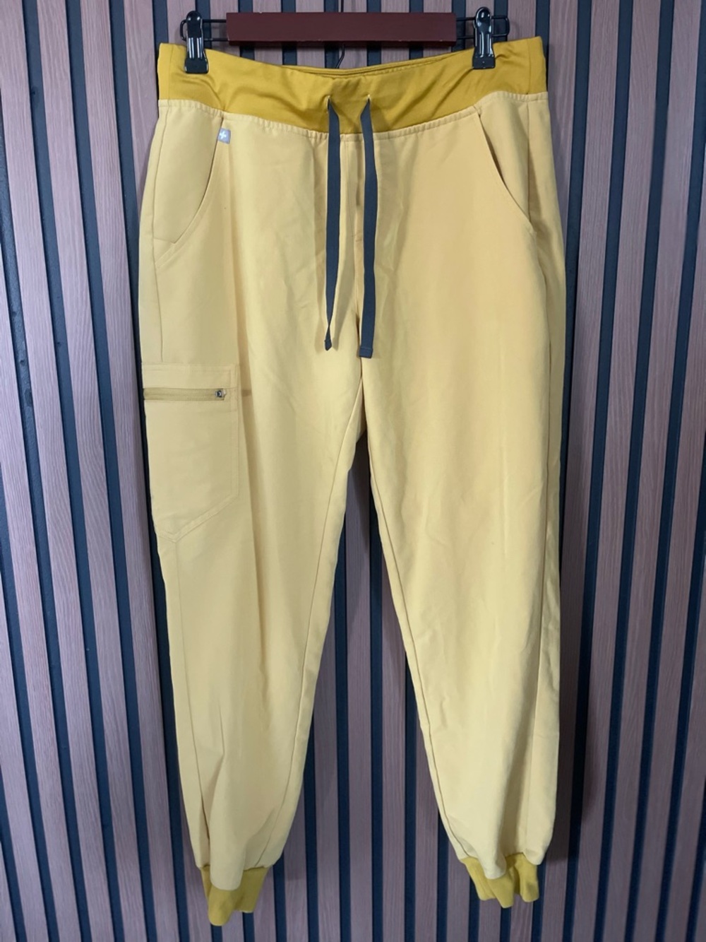 Figs zamora jogger scrub pants women